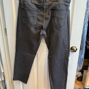 Lee Men's Dark Gray Straight Jeans